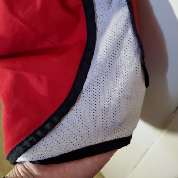 Cincinnati Reds Running Shorts - Picture 2 of 3